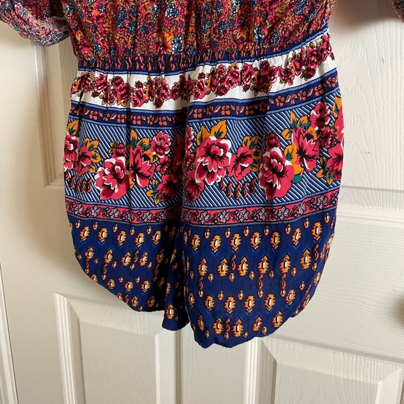 Forever 21 V-neck, long-sleeved romper a multicolor floral print size medium - Picture 9 of 11